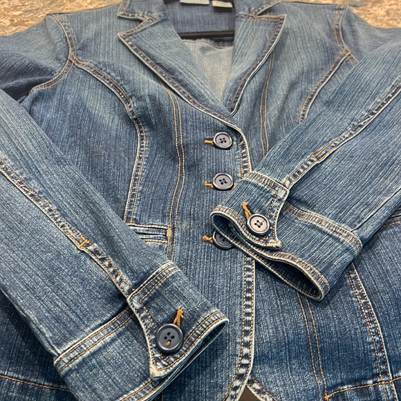 St. John’s Bay Jean Jacket - Picture 5 of 6